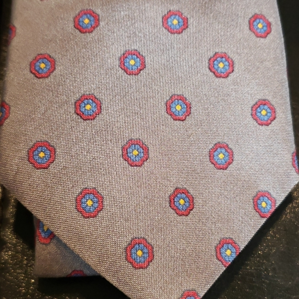 Isaco tie - Picture 2 of 4